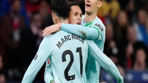 滕哈格谈年轻球员：指责不易接受，直言可能更有效，热议不断，38跟帖热议